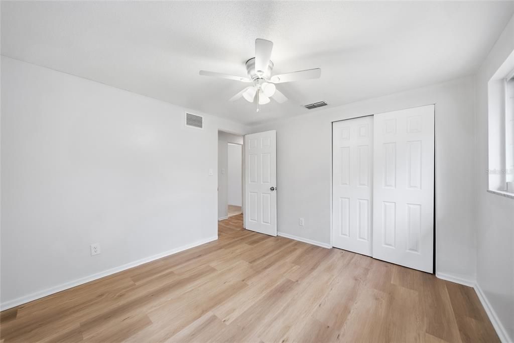 For Sale: $259,000 (4 beds, 1 baths, 1115 Square Feet)