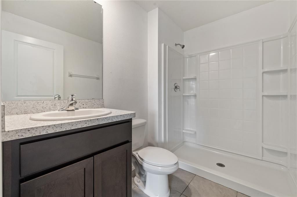 For Sale: $415,000 (5 beds, 3 baths, 2522 Square Feet)