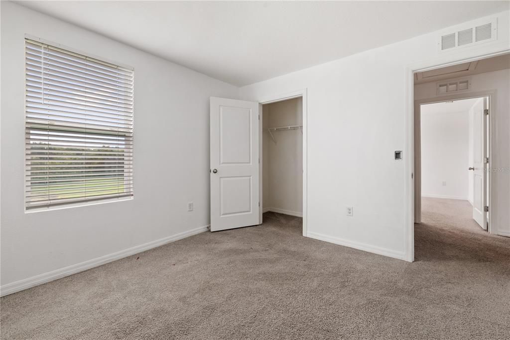 For Sale: $415,000 (5 beds, 3 baths, 2522 Square Feet)