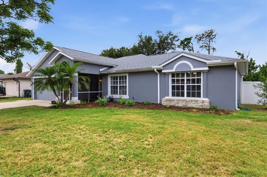 For Sale: $399,000 (3 beds, 2 baths, 1672 Square Feet)