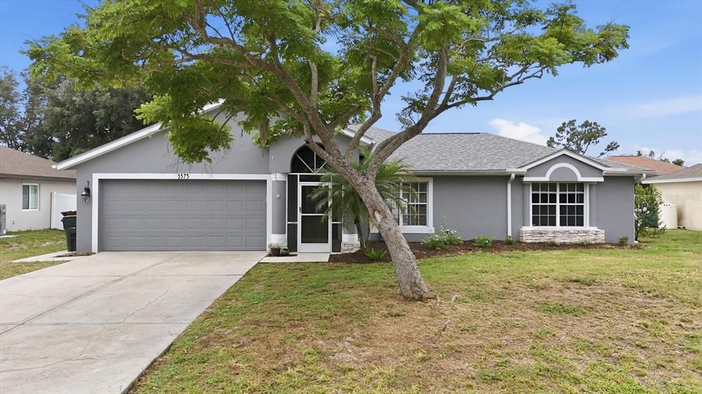 For Sale: $399,000 (3 beds, 2 baths, 1672 Square Feet)