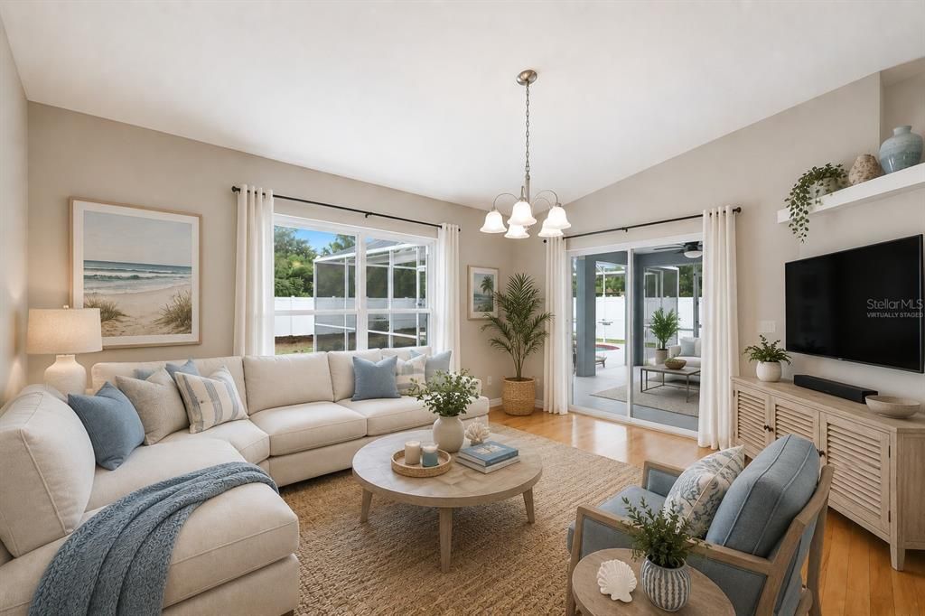 For Sale: $399,000 (3 beds, 2 baths, 1672 Square Feet)