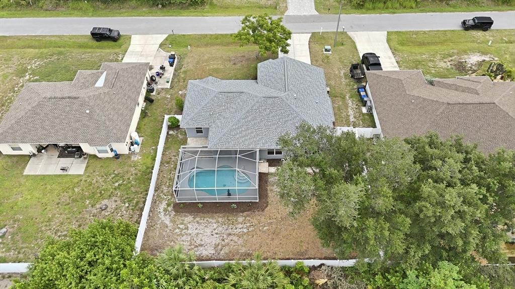 For Sale: $399,000 (3 beds, 2 baths, 1672 Square Feet)
