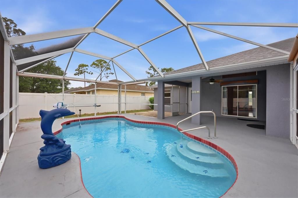 For Sale: $399,000 (3 beds, 2 baths, 1672 Square Feet)