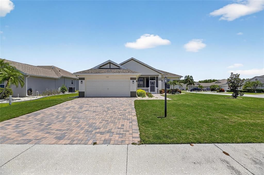 For Rent: $2,500 (2 beds, 2 baths, 1490 Square Feet)