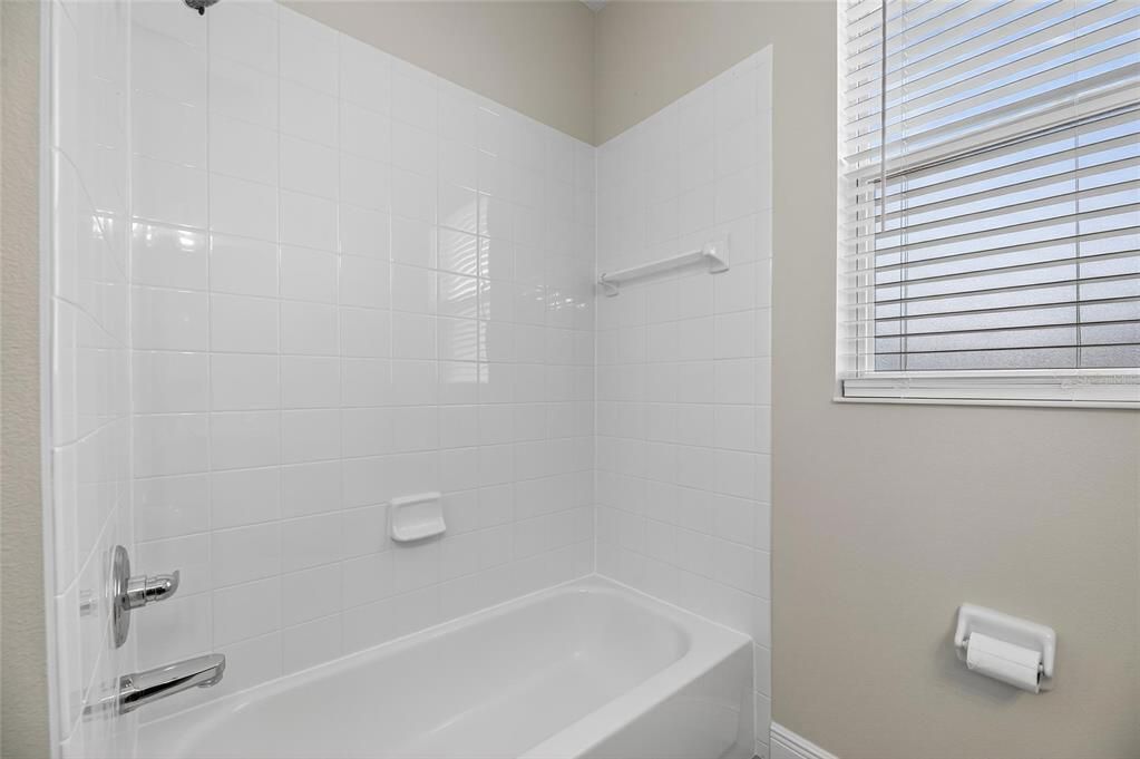 For Rent: $2,500 (2 beds, 2 baths, 1490 Square Feet)