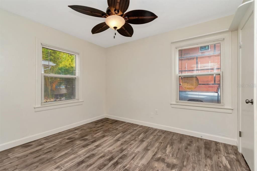 For Rent: $2,950 (4 beds, 2 baths, 1404 Square Feet)