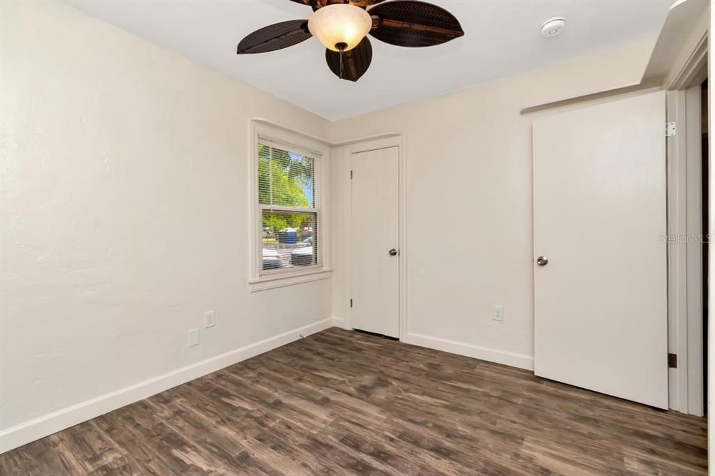 For Rent: $2,950 (4 beds, 2 baths, 1404 Square Feet)