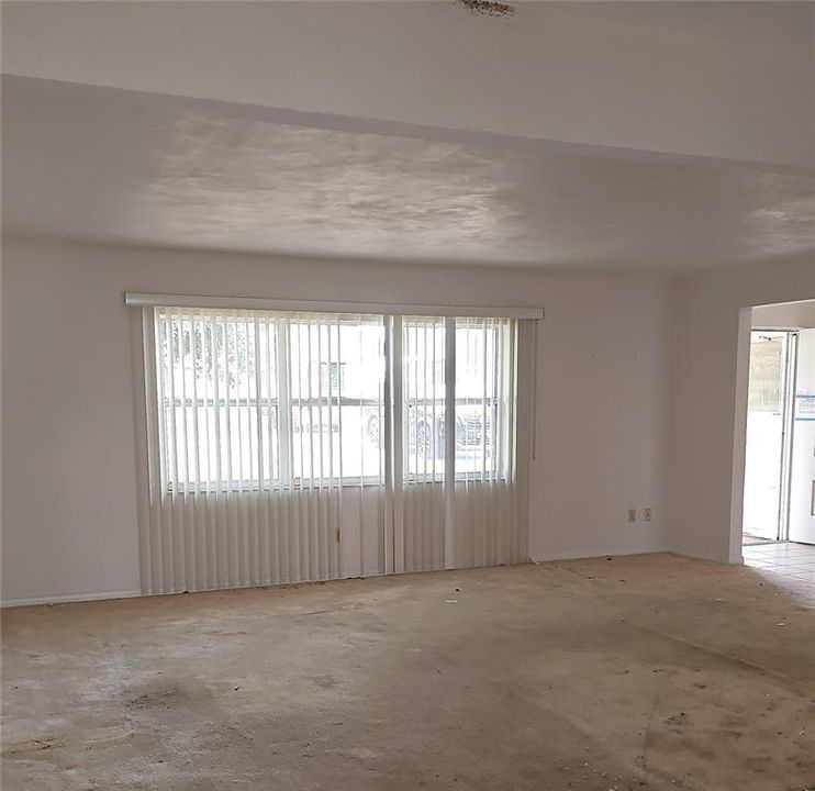 For Sale: $188,000 (3 beds, 2 baths, 1859 Square Feet)