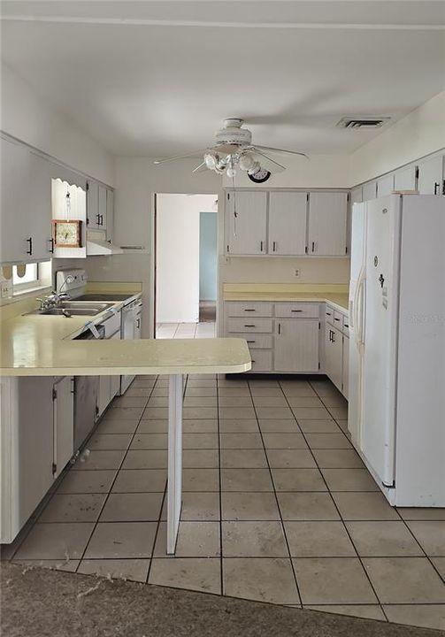 For Sale: $188,000 (3 beds, 2 baths, 1859 Square Feet)