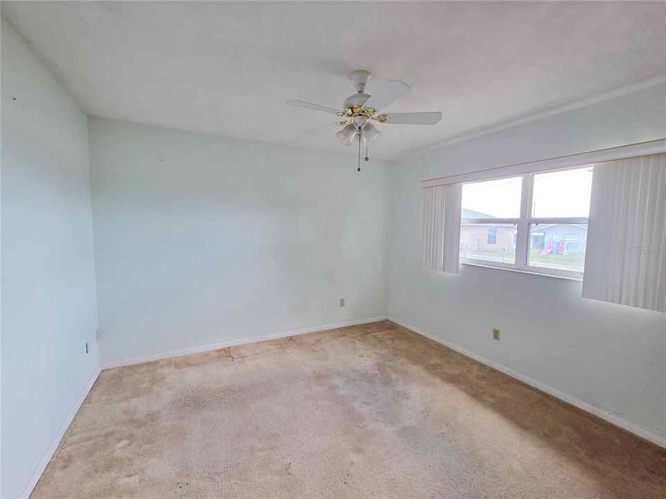 На продажу: $188,000 (3 спален, 2 ванн, 1859 Квадратных фут)