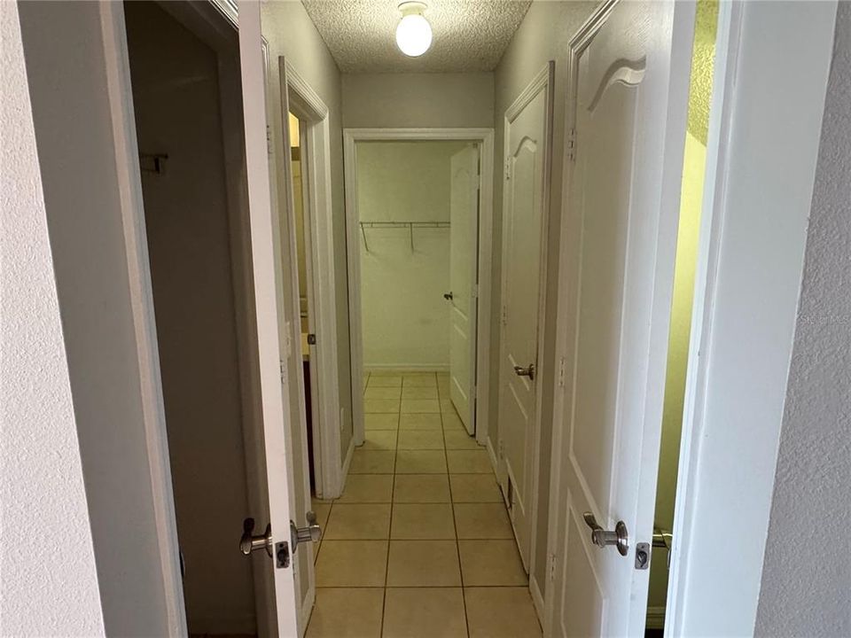 For Rent: $2,595 (4 beds, 2 baths, 1709 Square Feet)