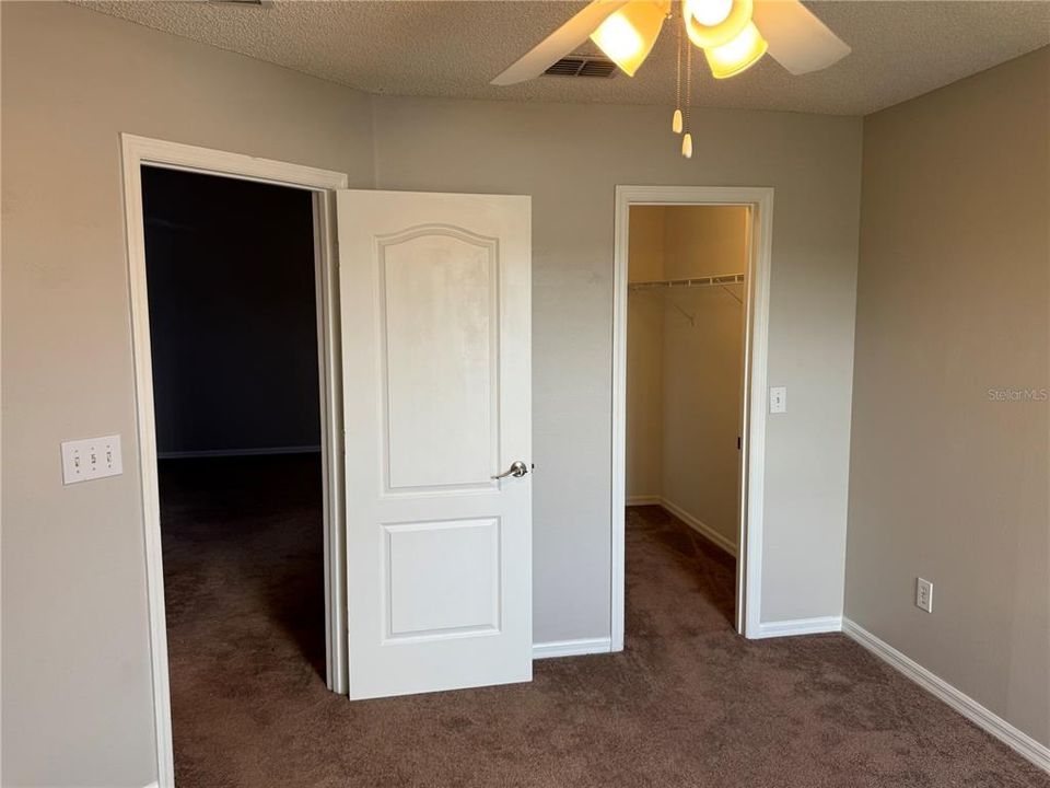 For Rent: $2,595 (4 beds, 2 baths, 1709 Square Feet)