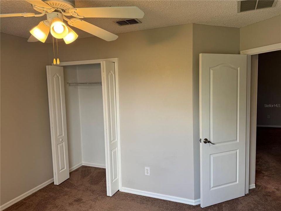 For Rent: $2,595 (4 beds, 2 baths, 1709 Square Feet)