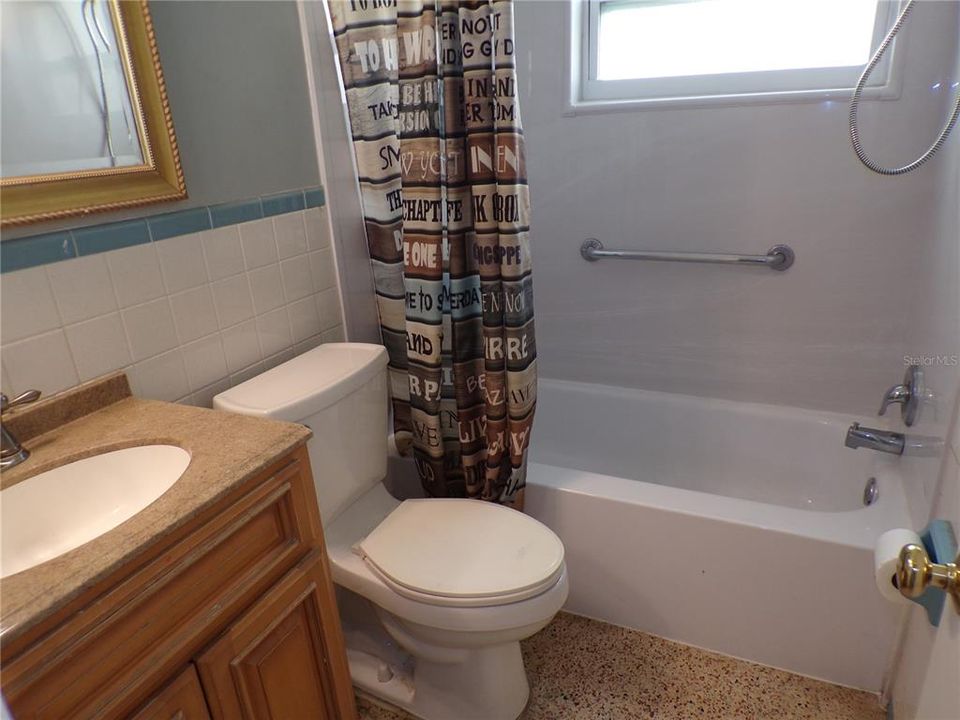 For Sale: $485,000 (5 beds, 3 baths, 2357 Square Feet)
