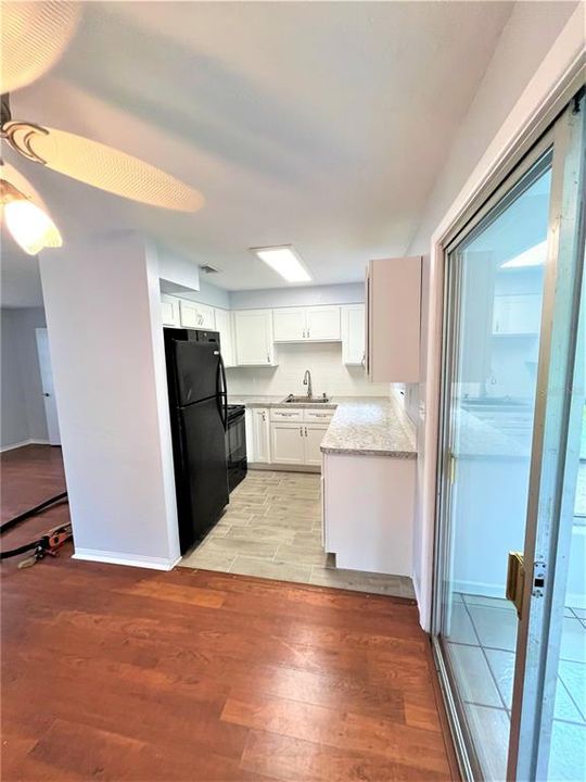 В аренду: $2,200 (2 спален, 2 ванн, 1034 Квадратных фут)