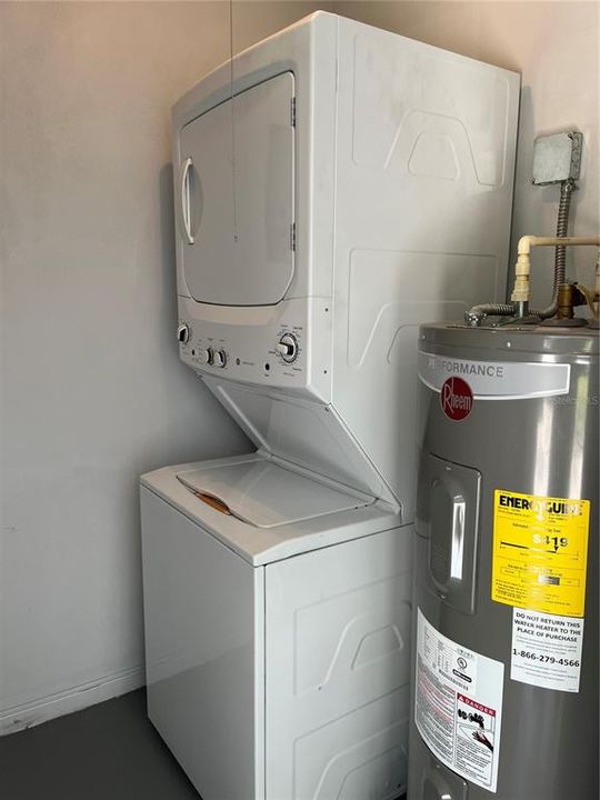 В аренду: $2,200 (2 спален, 2 ванн, 1034 Квадратных фут)