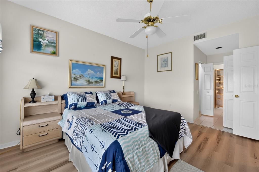 En Venta: $278,000 (2 camas, 2 baños, 1349 Pies cuadrados)
