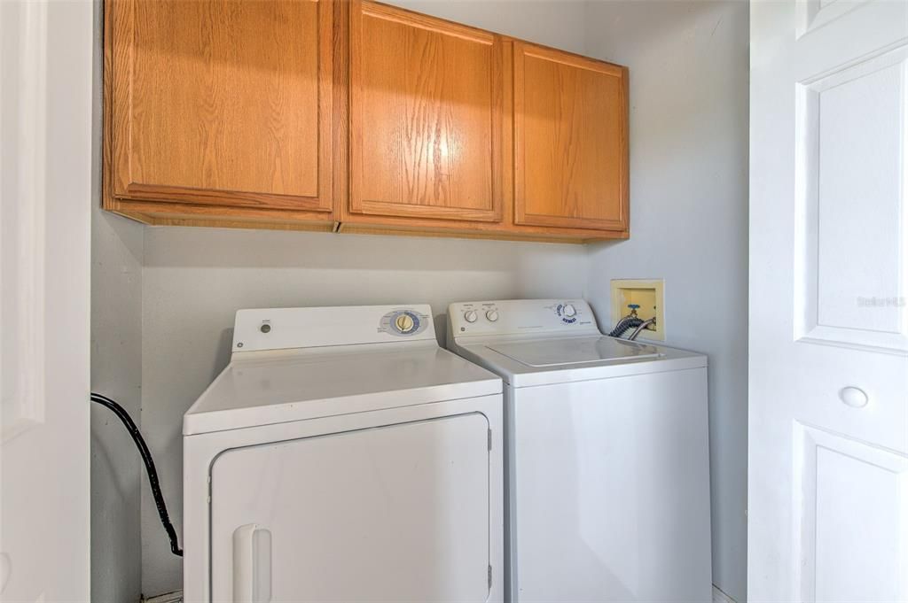 For Sale: $219,900 (2 beds, 1 baths, 1054 Square Feet)