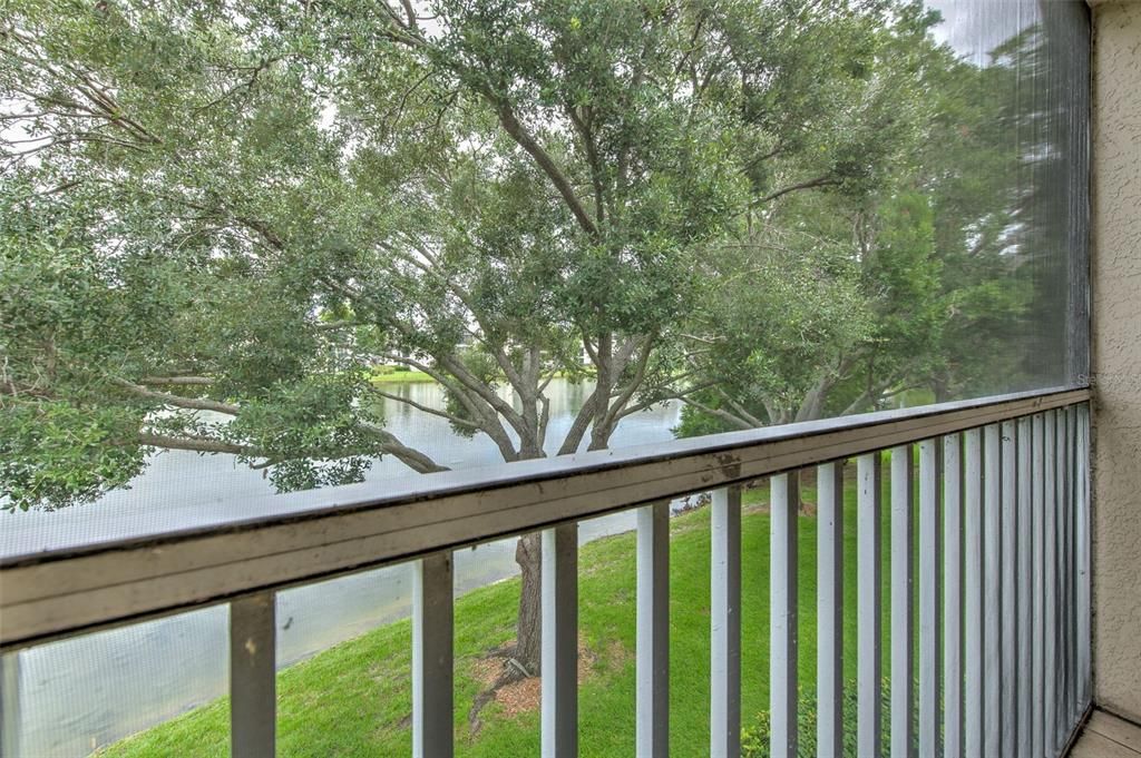 For Sale: $219,900 (2 beds, 1 baths, 1054 Square Feet)