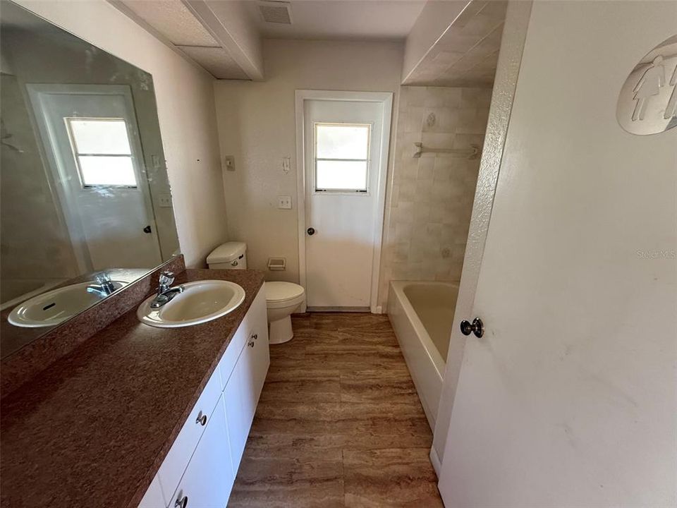 En Venta: $234,900 (2 camas, 2 baños, 1210 Pies cuadrados)
