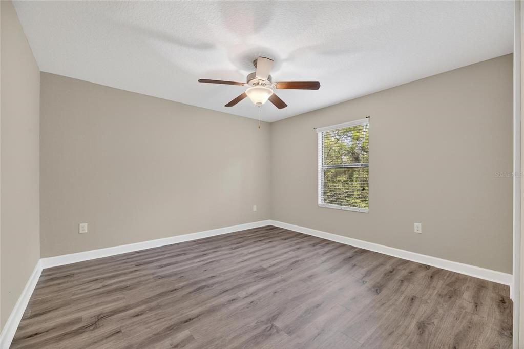 For Sale: $379,900 (4 beds, 2 baths, 2466 Square Feet)