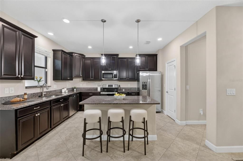 For Sale: $379,900 (4 beds, 2 baths, 2466 Square Feet)