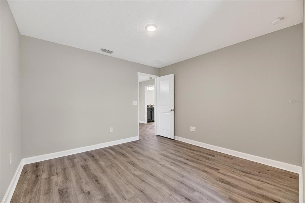 For Sale: $379,900 (4 beds, 2 baths, 2466 Square Feet)