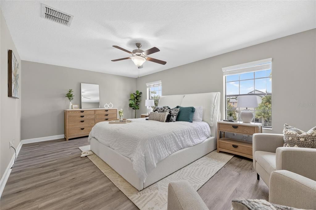 For Sale: $379,900 (4 beds, 2 baths, 2466 Square Feet)