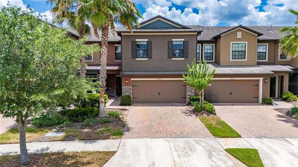 For Sale: $379,900 (4 beds, 2 baths, 2466 Square Feet)