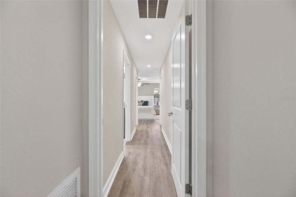 For Sale: $379,900 (4 beds, 2 baths, 2466 Square Feet)