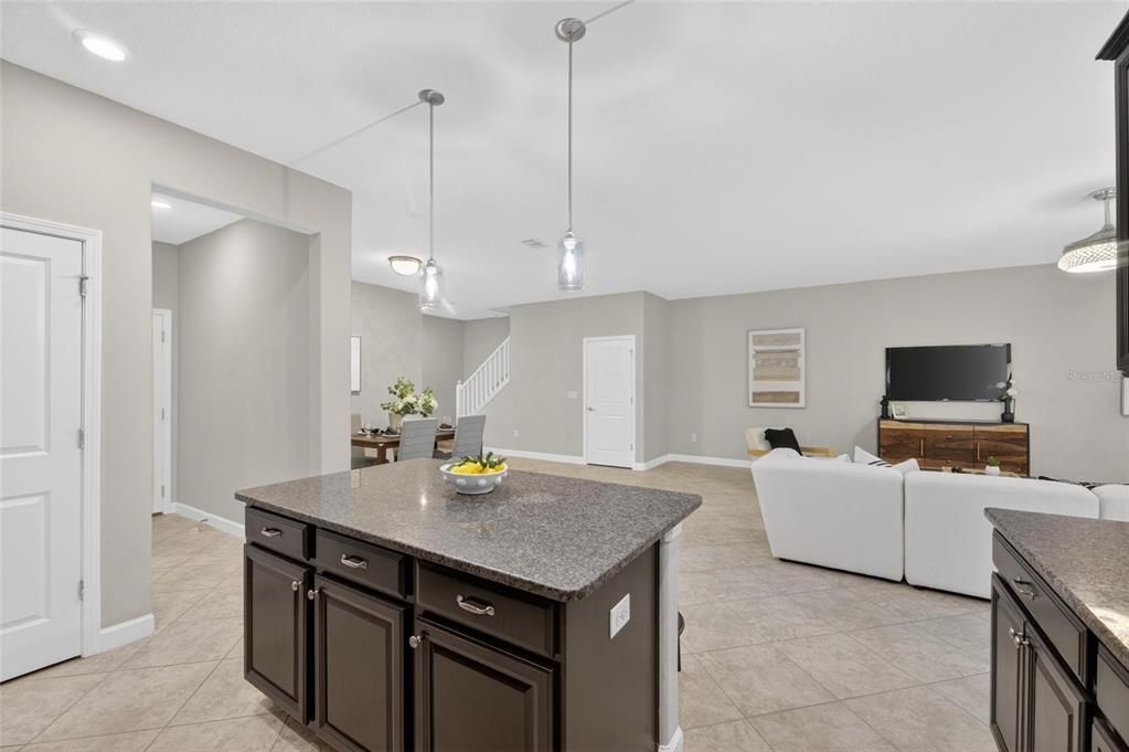 For Sale: $379,900 (4 beds, 2 baths, 2466 Square Feet)