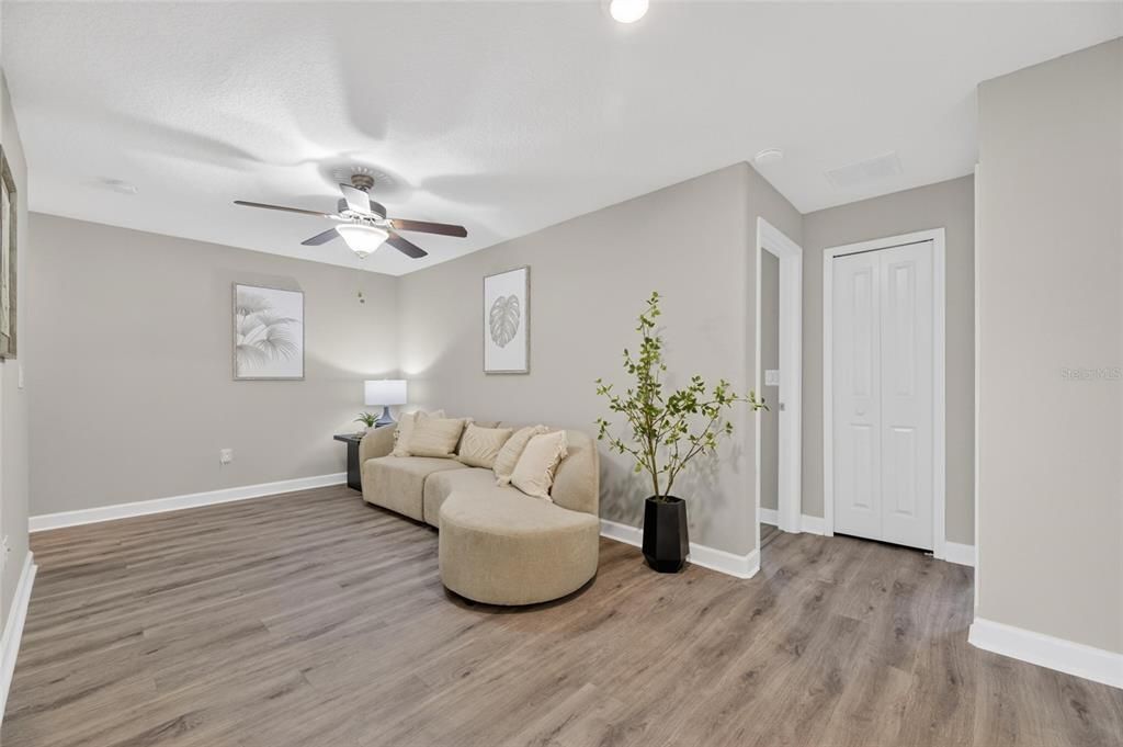 For Sale: $379,900 (4 beds, 2 baths, 2466 Square Feet)