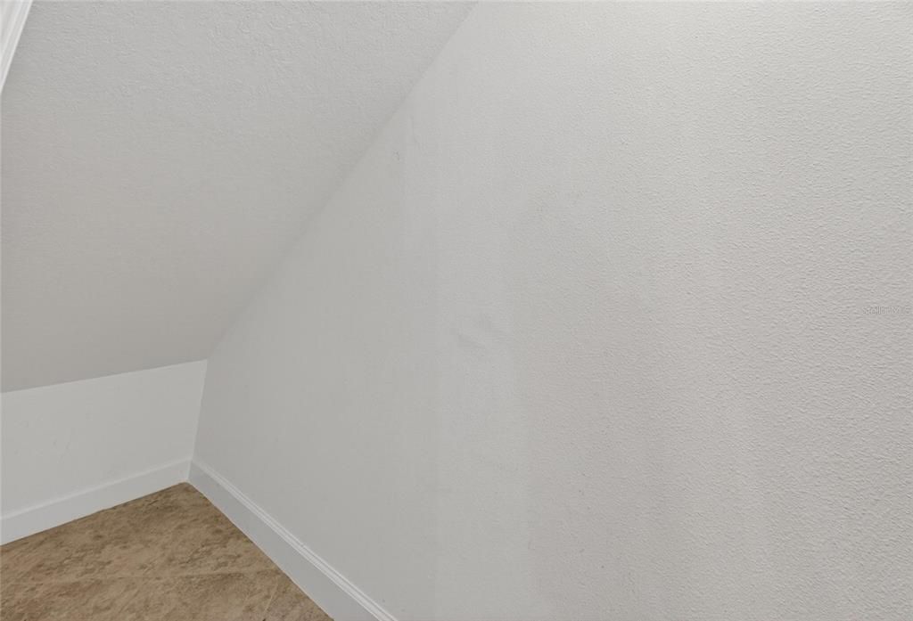For Sale: $379,900 (4 beds, 2 baths, 2466 Square Feet)