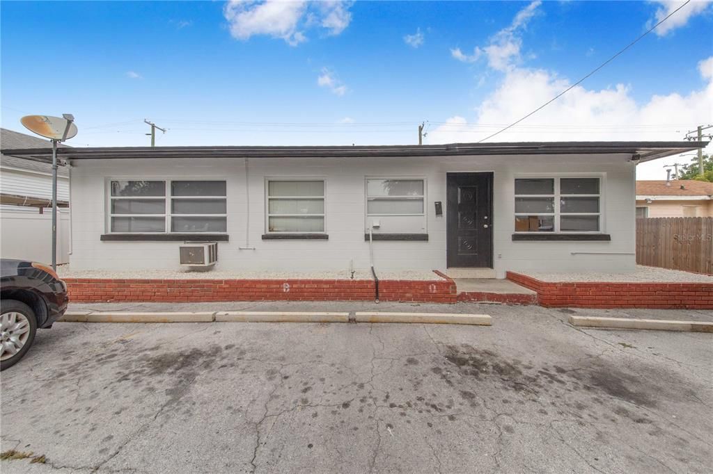 For Sale: $435,000 (4 beds, 0 baths, 2160 Square Feet)