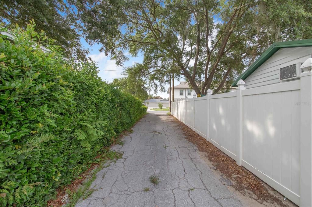 For Sale: $435,000 (4 beds, 0 baths, 2160 Square Feet)