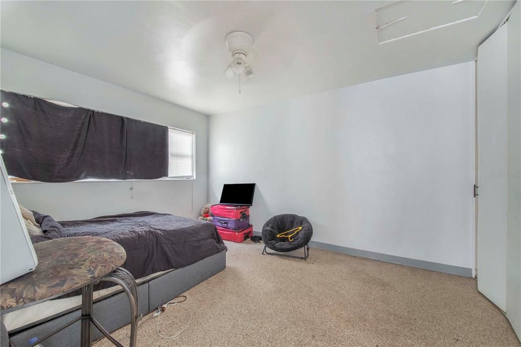 For Sale: $435,000 (4 beds, 0 baths, 2160 Square Feet)