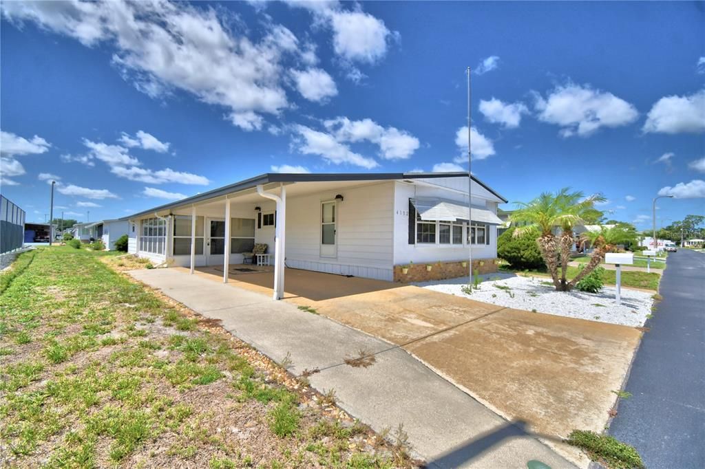 For Sale: $129,000 (2 beds, 2 baths, 1344 Square Feet)