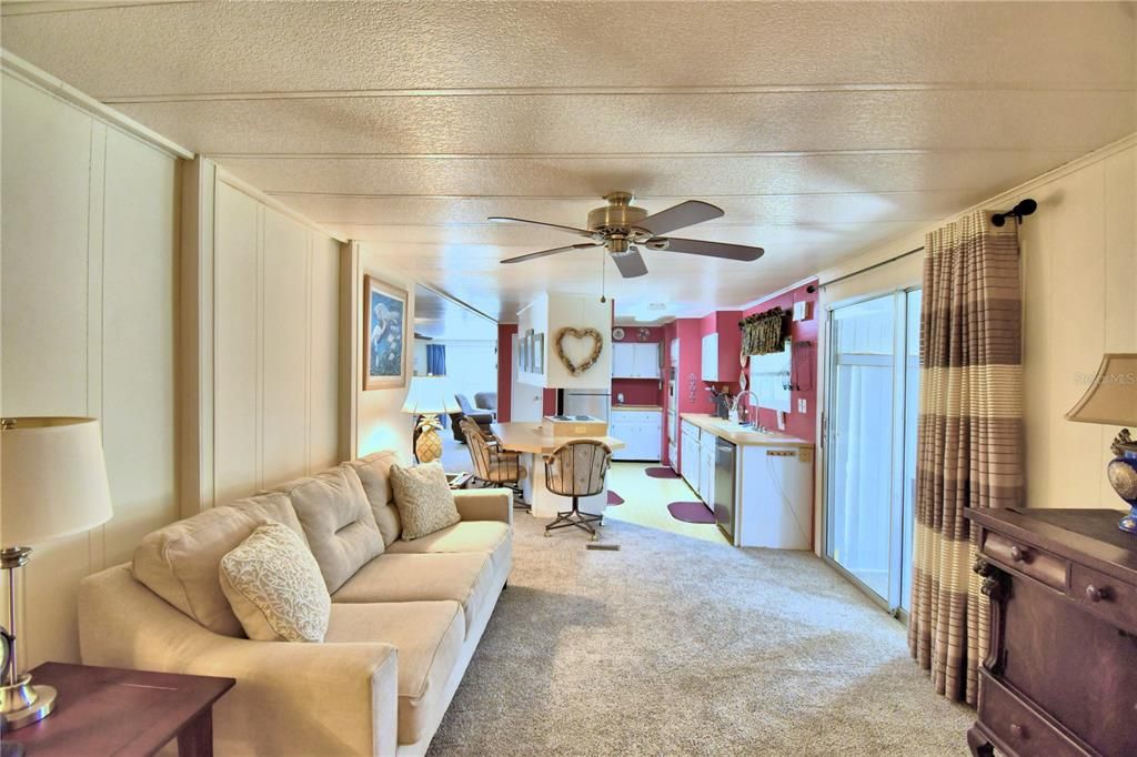 For Sale: $129,000 (2 beds, 2 baths, 1344 Square Feet)