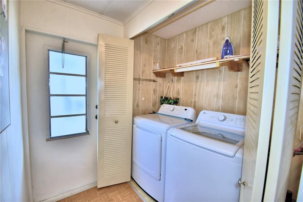 For Sale: $129,000 (2 beds, 2 baths, 1344 Square Feet)