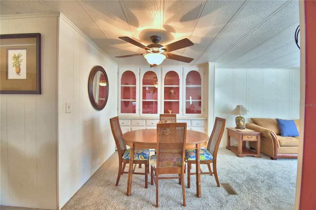 For Sale: $129,000 (2 beds, 2 baths, 1344 Square Feet)