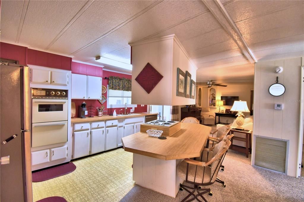 For Sale: $129,000 (2 beds, 2 baths, 1344 Square Feet)