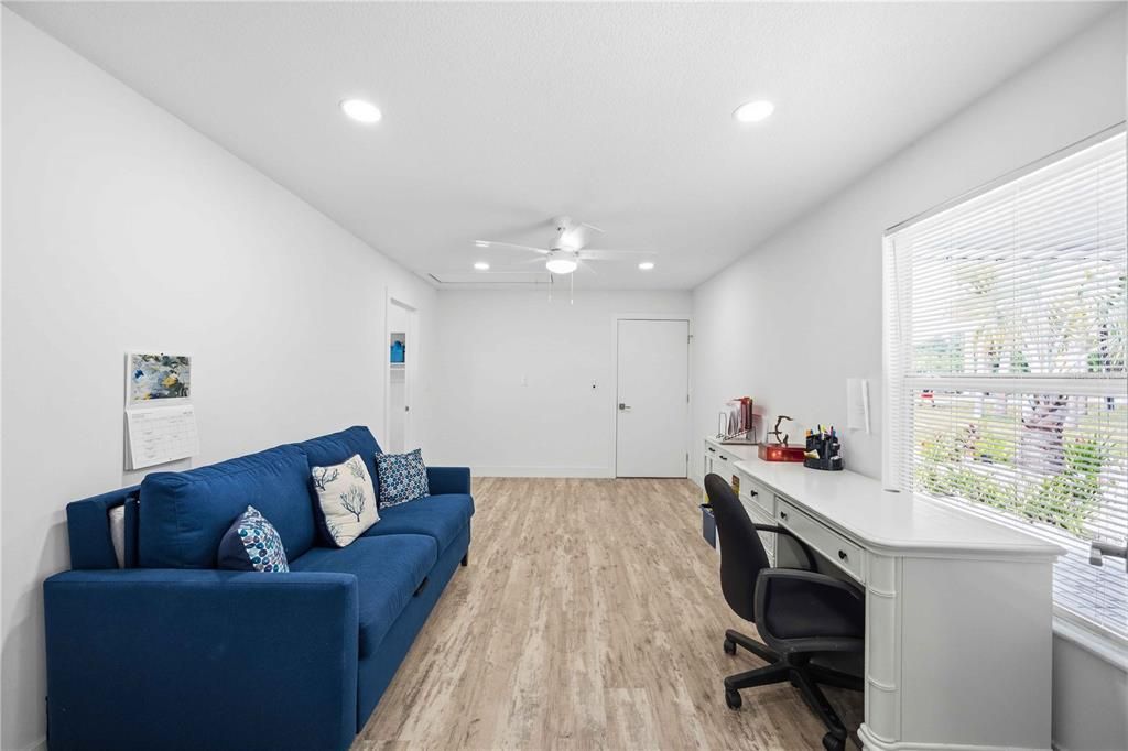 For Sale: $799,500 (3 beds, 2 baths, 2464 Square Feet)