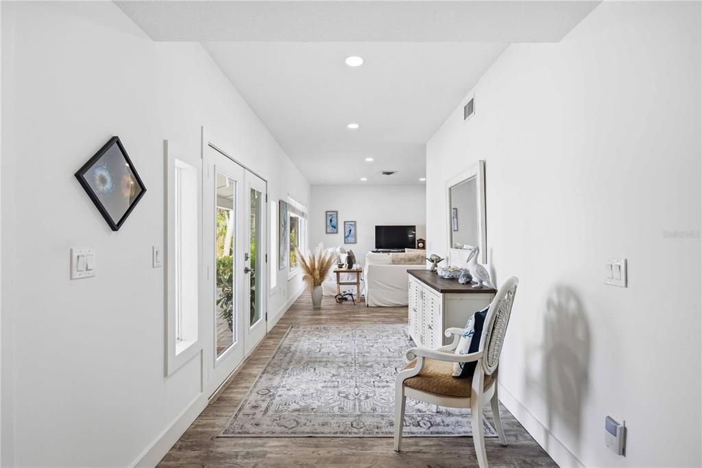 For Sale: $799,500 (3 beds, 2 baths, 2464 Square Feet)