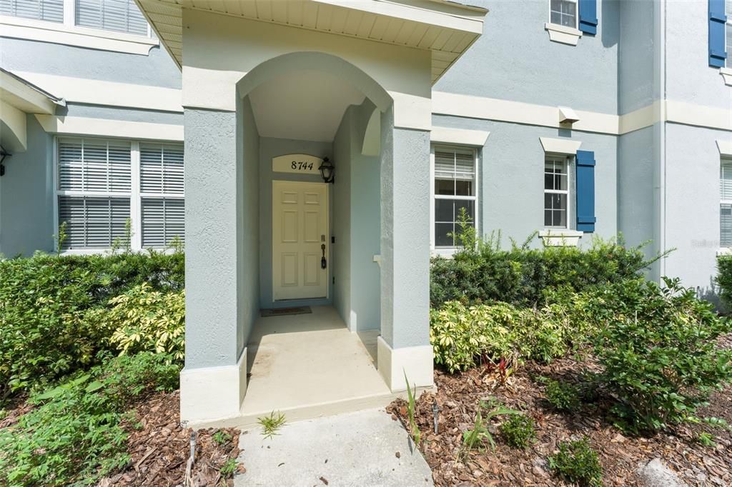 For Sale: $350,000 (2 beds, 2 baths, 1375 Square Feet)