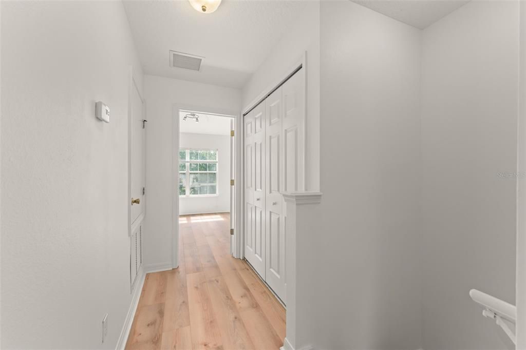 For Sale: $350,000 (2 beds, 2 baths, 1375 Square Feet)