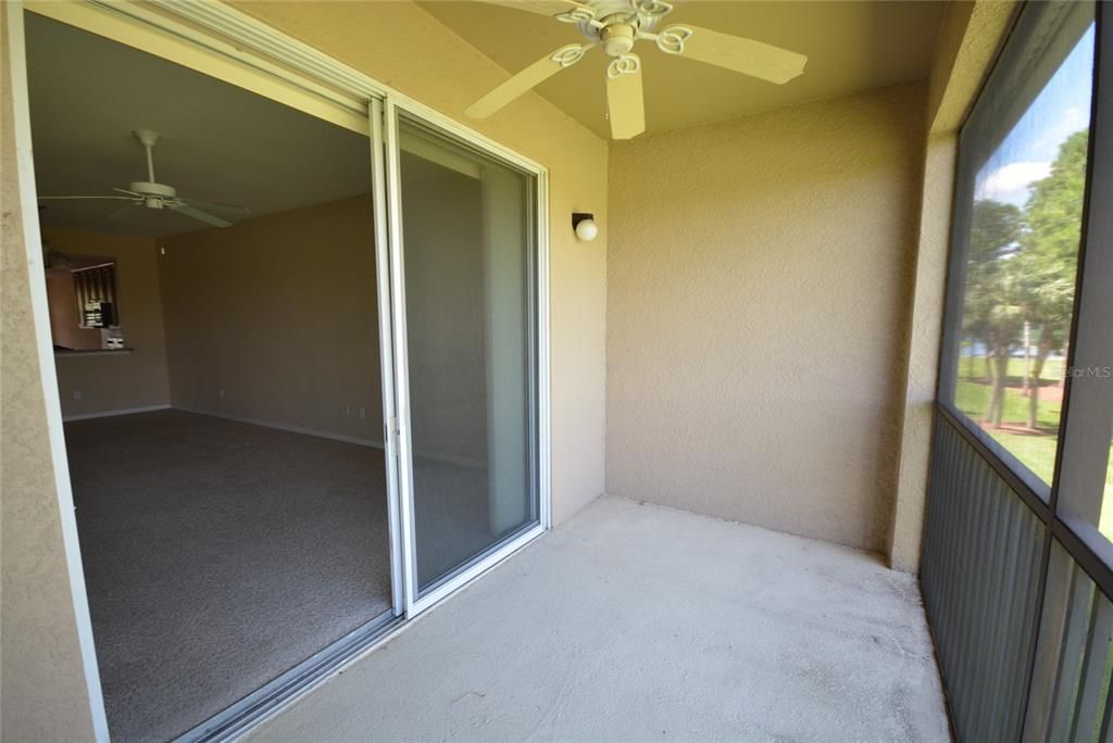 В аренду: $1,995 (2 спален, 2 ванн, 1326 Квадратных фут)