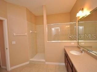 В аренду: $1,995 (2 спален, 2 ванн, 1326 Квадратных фут)