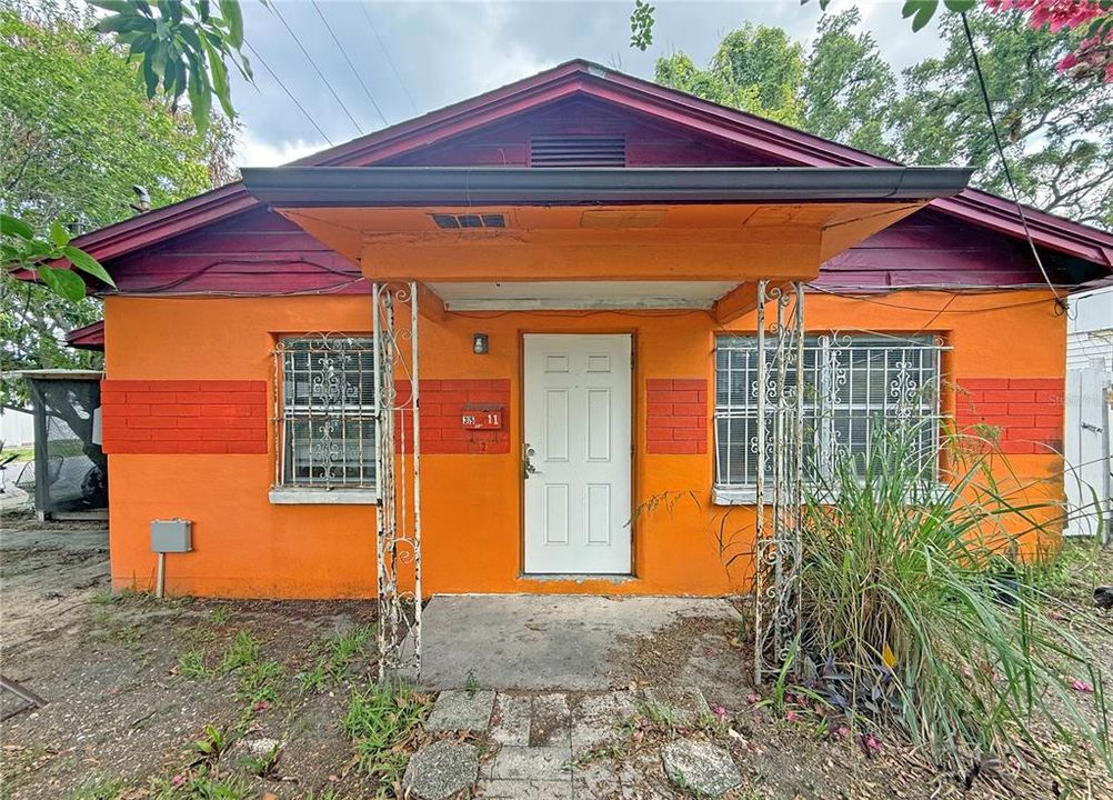 For Sale: $250,000 (2 beds, 1 baths, 1072 Square Feet)