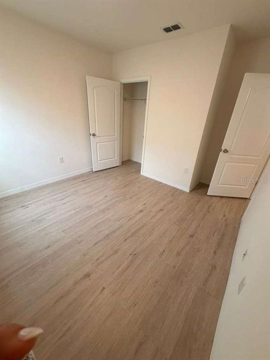 For Sale: $400,000 (4 beds, 2 baths, 1846 Square Feet)